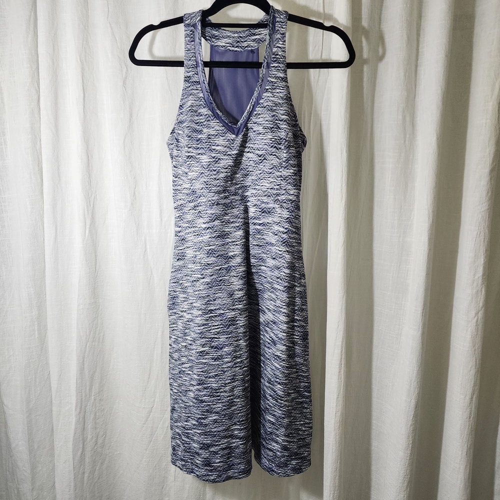 MPG Navy and White Textured Athleisure Backyard Dress